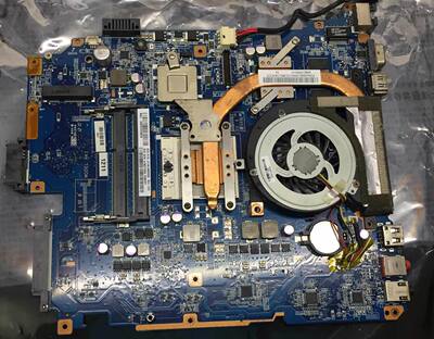 SONY VAIO  mbx-247主板，原装拆机，95左右成色，VPCEH