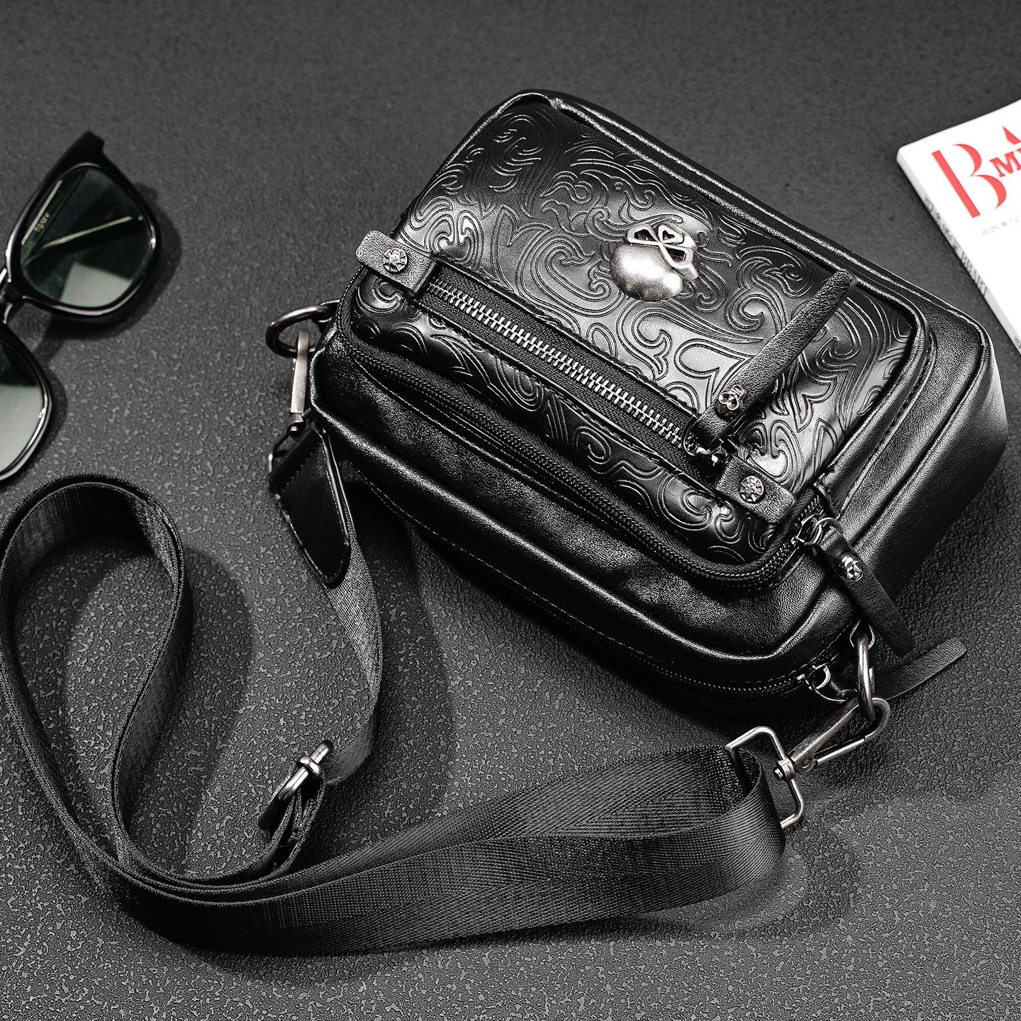 中国风男士横款小方包潮牌皮质男包单肩包多口袋潮斜挎包小包2026