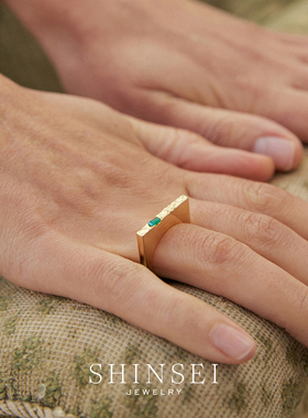 彩石片状设计戒指绿玉髓