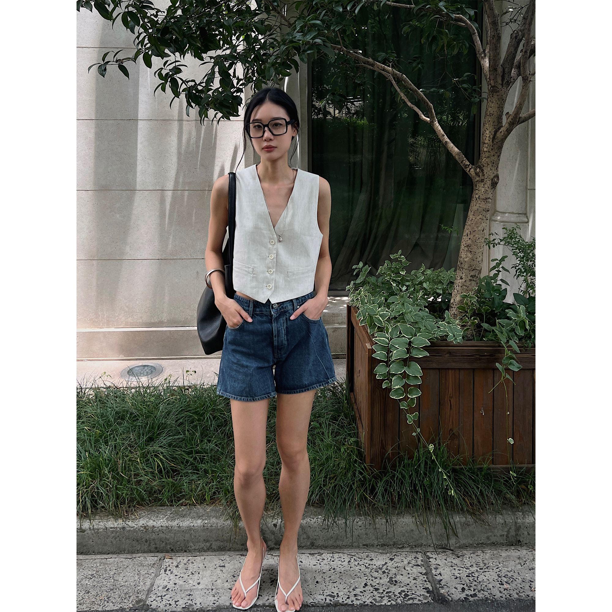 亚麻混纺简约设计V领西装马甲