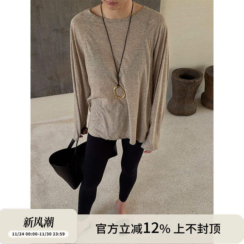 SOTHEA 2025年春季柔垂棉质極简复古色调宽开领插肩袖慵懒长袖T恤