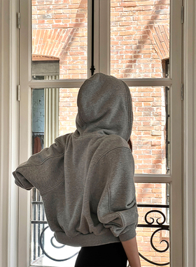 SOTHEA 时髦短款春秋高腰连帽休闲灰色卫衣/裙裤短裤两件套装女