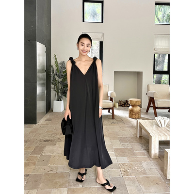 气质长裙V领系结肩带连衣裙