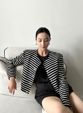 SOTHEA old money 重磅韩国进口荃棉针织条纹时髦金属锁扣外套女