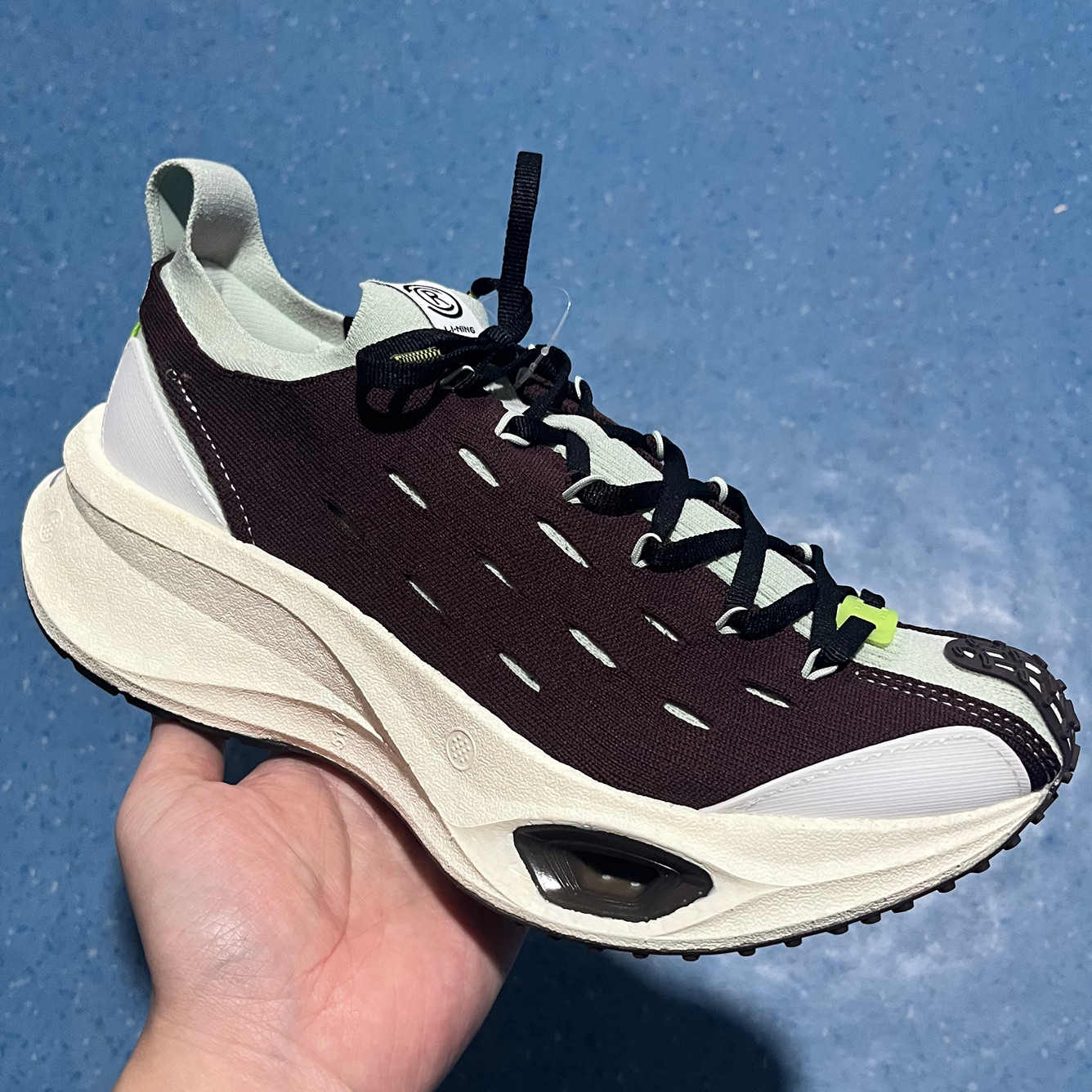 李宁飞电CRC情侣款支撑稳定碳板减震回弹一脚蹬运动休闲鞋AZGU001