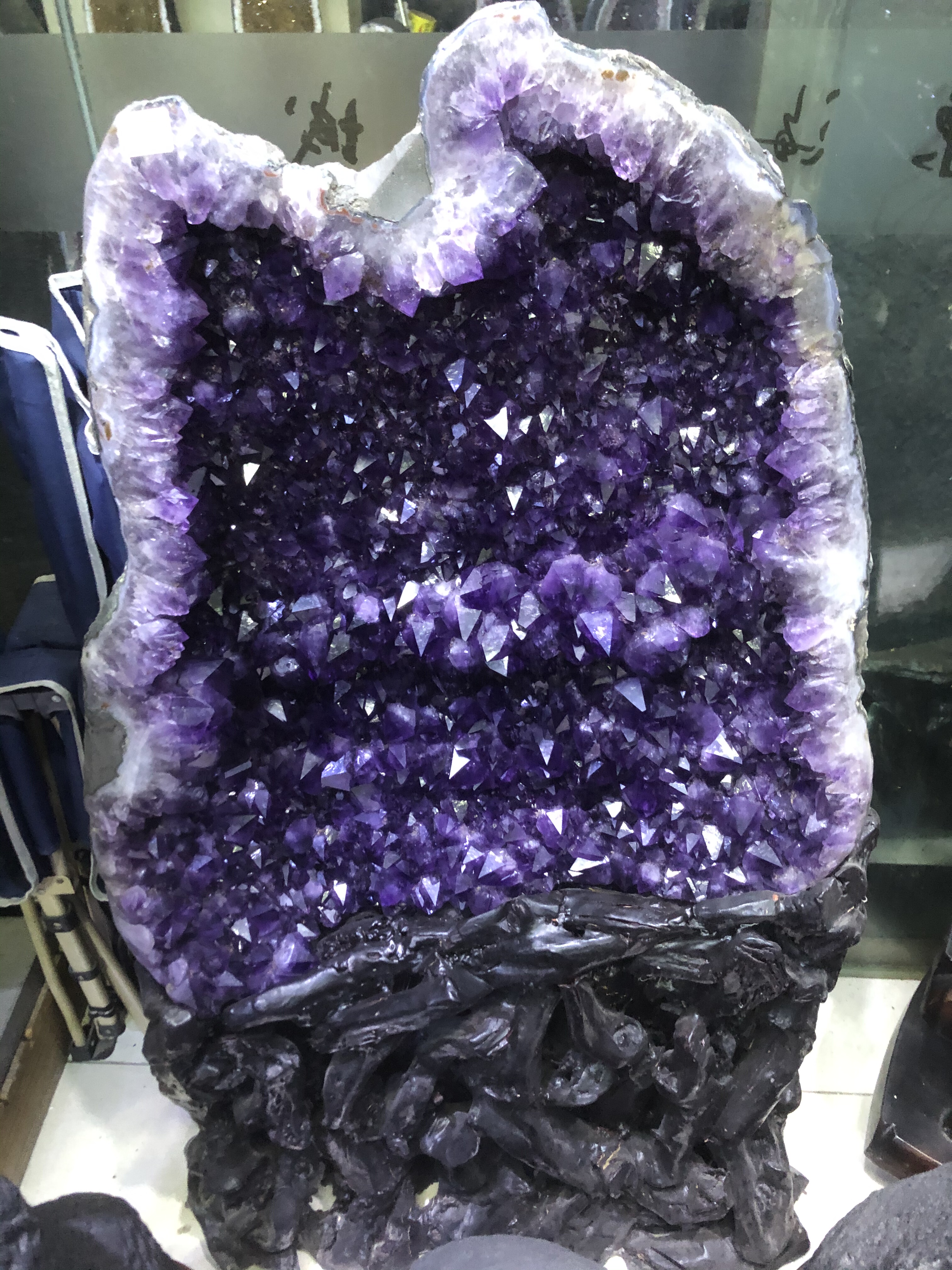 天然紫水晶原石摆件水晶洞钱袋子家居客厅办公室摆件128cm