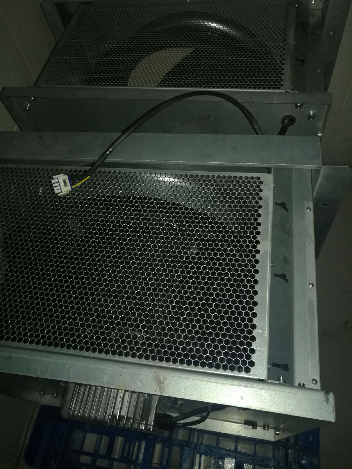 艾默生机房精密空调ec风机 r3g630-rb32-77 e