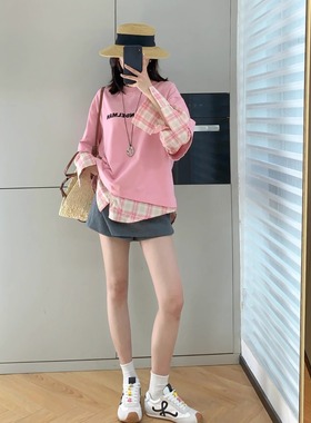 熊宝家时髦chill的腔调！吴宣仪ann*拼接格纹假两件植绒长袖T恤女