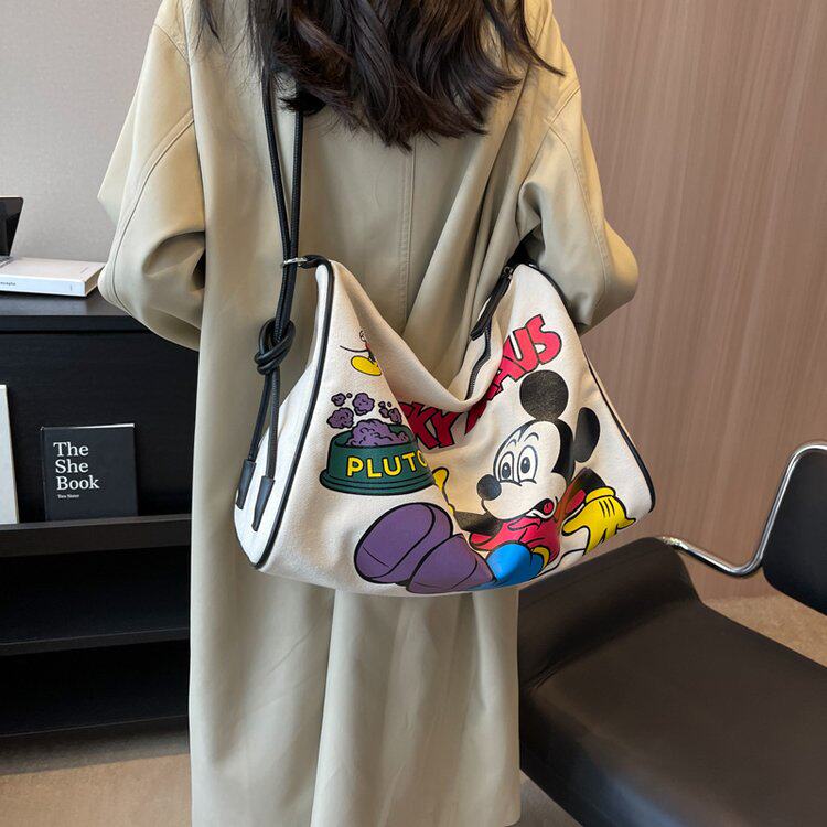 大容量尼龙布斜挎包女