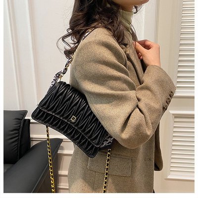 2024冬季新款通用款女包PU磁扣链子斜挎包其他