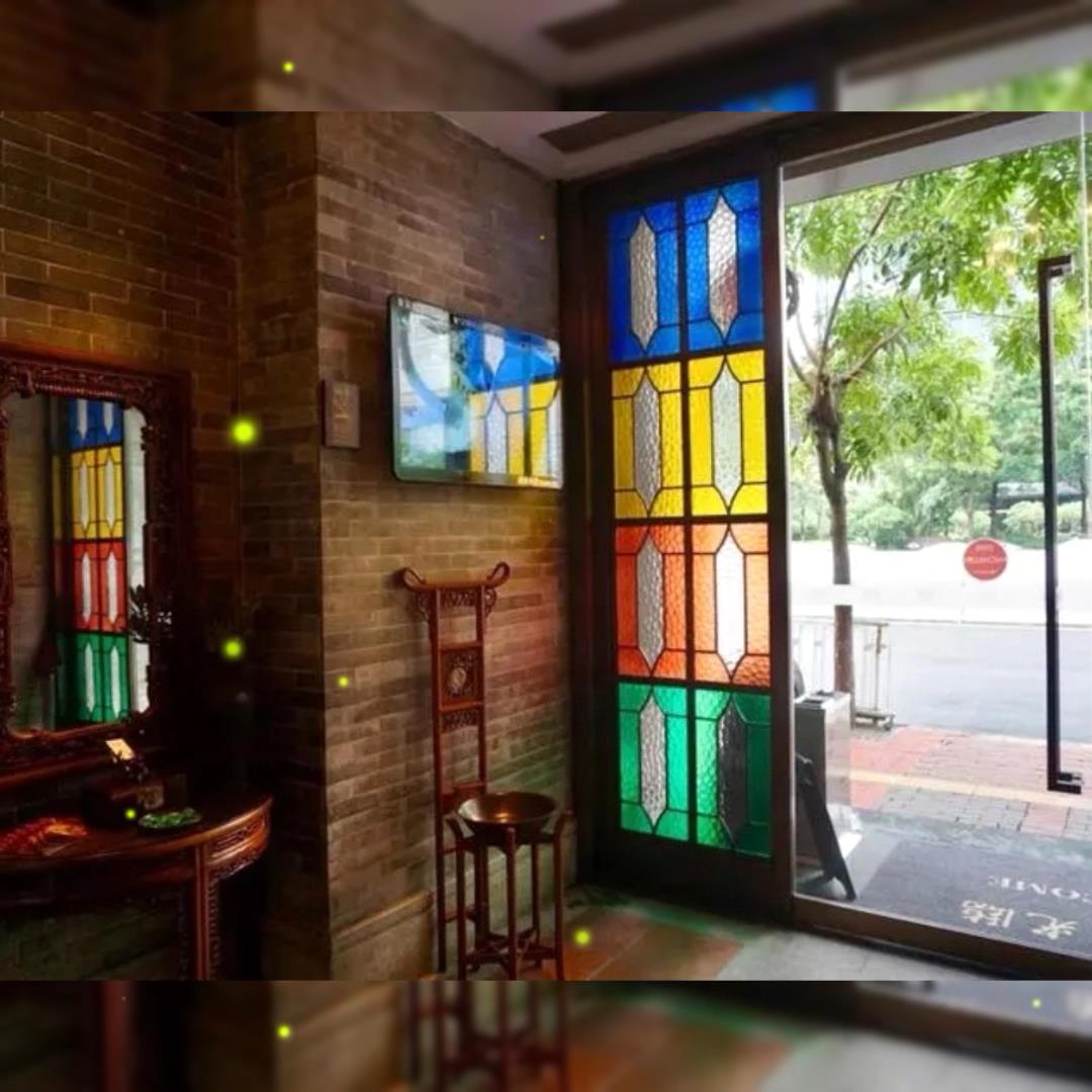 上海窗广州窗彩色窗户满洲窗