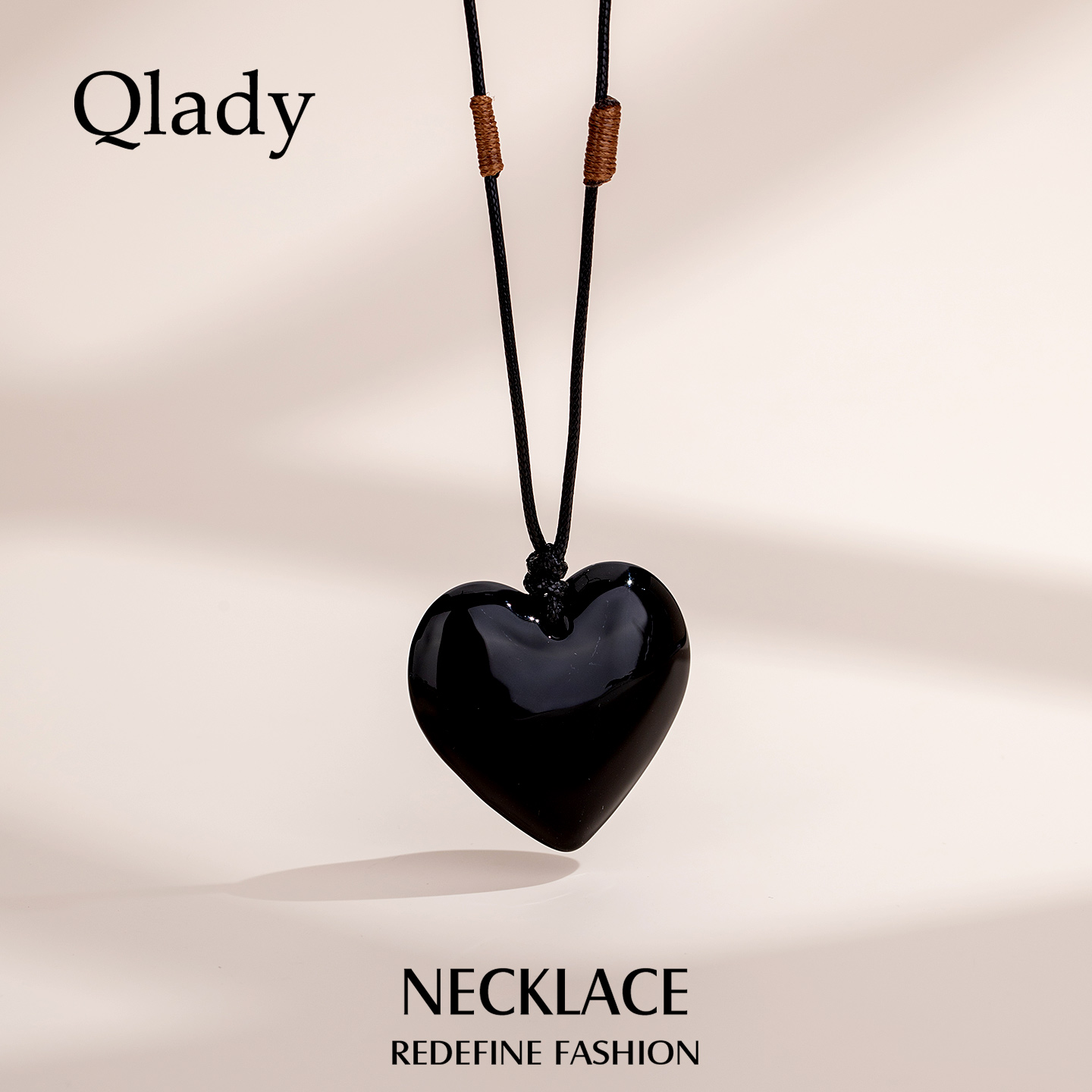 吊坠爱心项链女款长款2025新款高级感轻奢小众精致感配饰品首饰