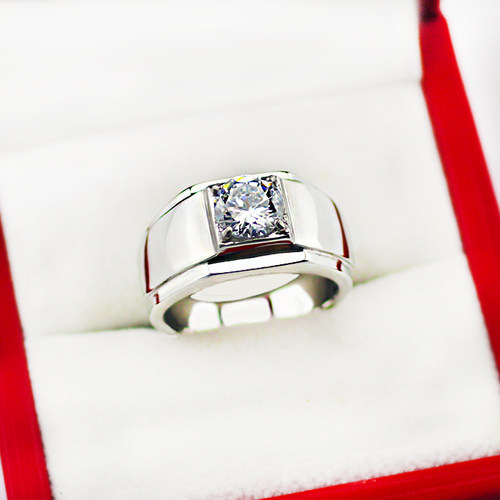 男士钛钢奢华莫桑钻戒指不褪色