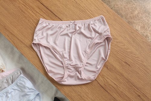 纯真丝双面42针针织女士中腰三角内裤 薄款桑蚕丝中高腰内裤细腻