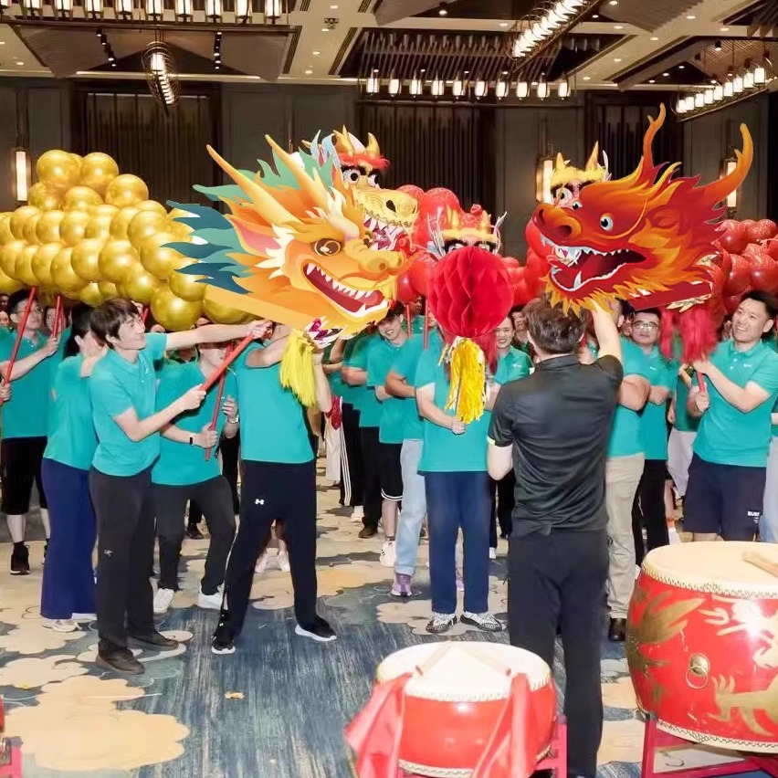 泡泡龙创意气球户外拓展团建道具