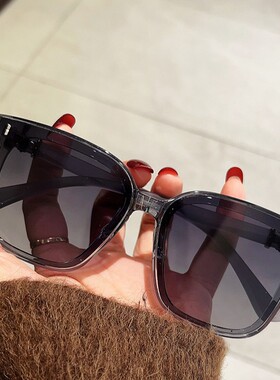 墨镜女款2026新款高级感显脸小防紫外线大脸显瘦大框防晒太阳眼镜