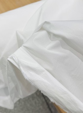 宽1.5米。品牌高支高密漂白色纸质感精梳纯棉衬衫连衣裙手工布料