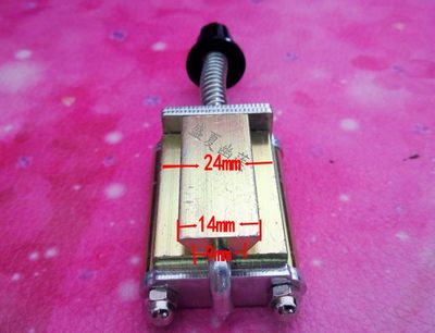 dy-8色带打码机打印头 2*4*15字头 字夹 字架 装字具 其他配件