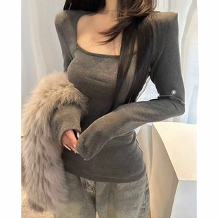 显瘦打底衫 加绒垫肩上衣女气质修身 潮 性感方领长袖 张ROOM秋冬新款