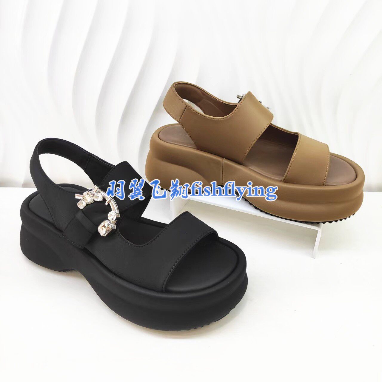 HM263202正品Harson/哈森26夏时尚舒适厚底增高扣带休闲女凉鞋