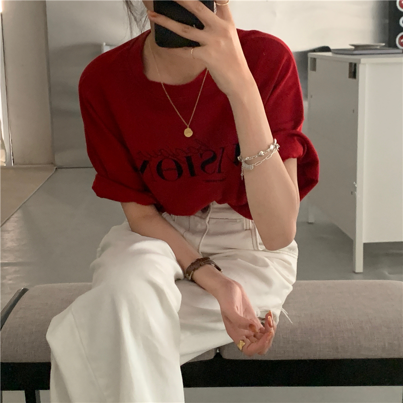 Real price ~ foreign style ins fashion contract bottomed shirt women's loose temperament show thin round neck Half Sleeve T