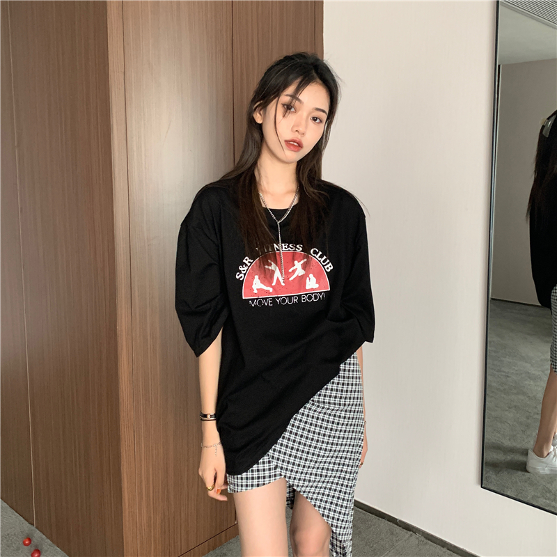 Real price ~ simple personalized printing loose letter T-shirt + irregular slim buttock half skirt