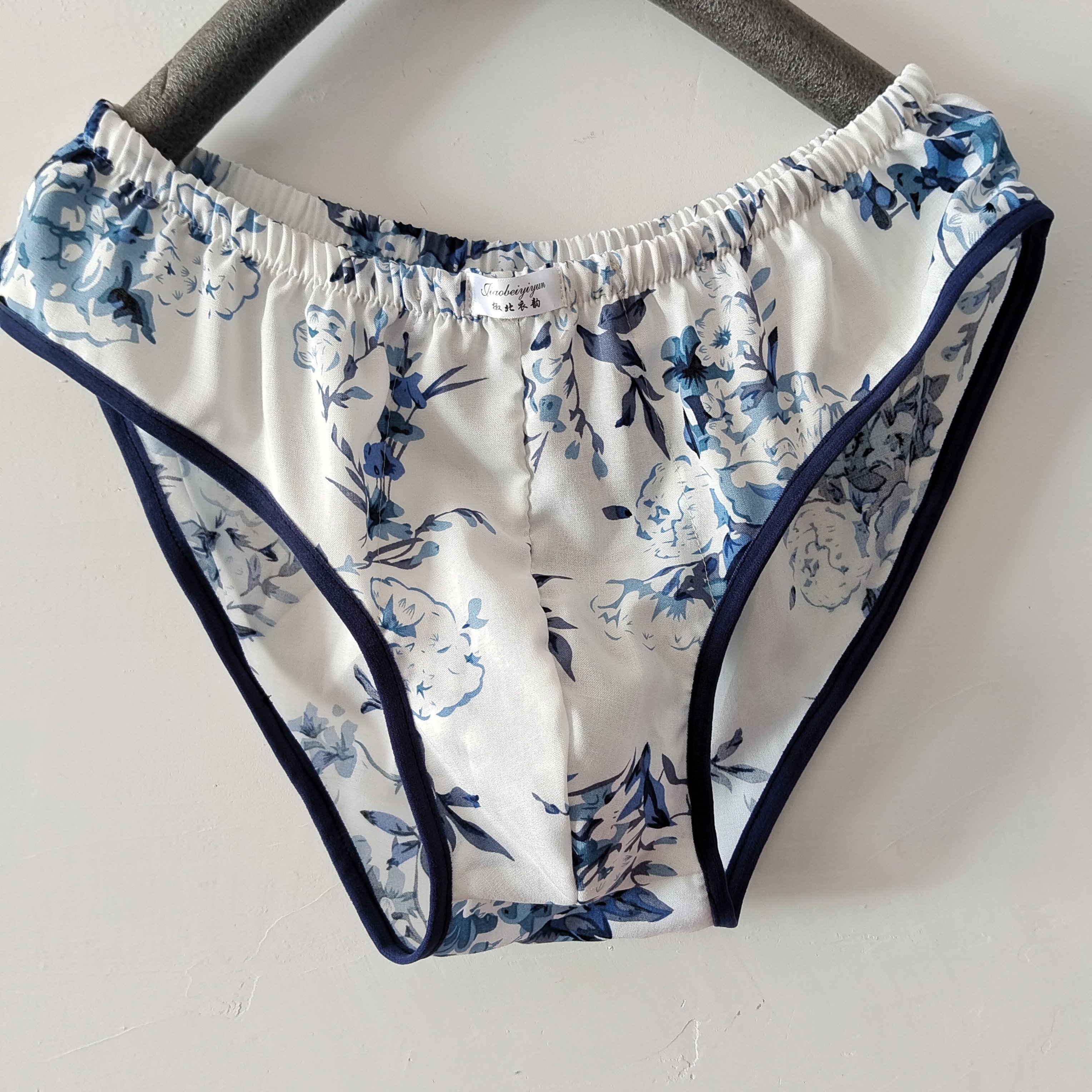 椒北衣韵原创复古印花舒适透气男式弹力收边中腰凉爽低腰内裤头,女士内衣/男士内衣/家居服,男三角内裤,淘宝优惠券,粉丝福利购,淘宝优惠卷