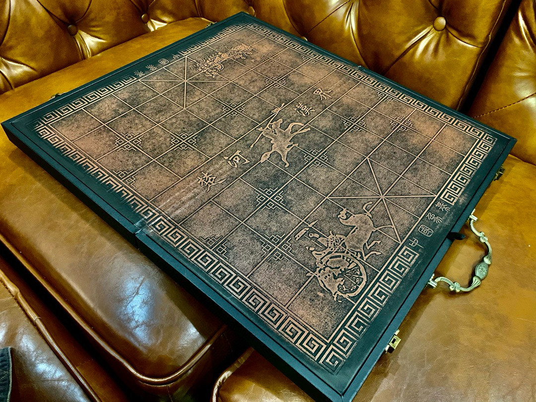 纯手工象棋（红花梨，产地喀麦隆）名师字体，手工雕刻，头层皮料