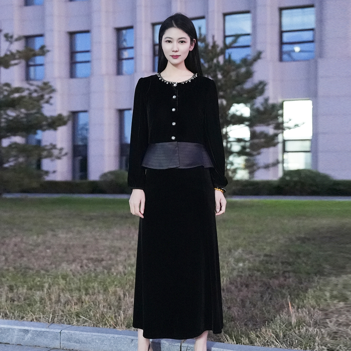 浒城古娘秋冬丝绒中式黑色显瘦气质精致女士通勤显瘦百搭长袖套装