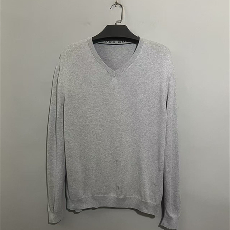 【上新价198】vintage 德国奢侈古着HUGO B0SS桃心领浅灰色针织衫