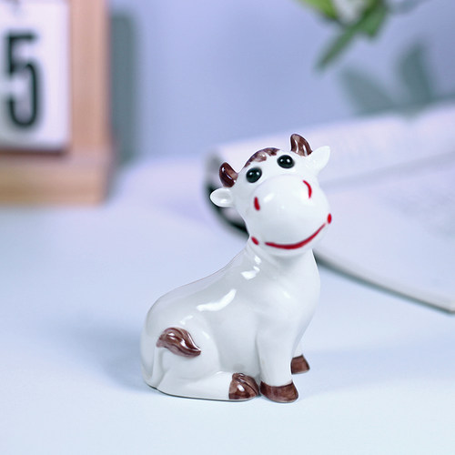 十二生肖陶瓷牛摆件小牛客厅办公