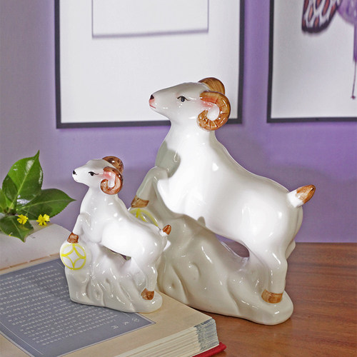 陶瓷招财十二生肖小摆件客厅书桌