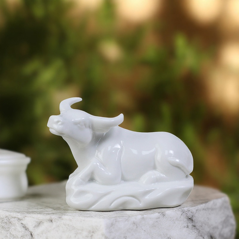 悠然陶瓷白卧牛摆件十二生肖鸡狗吉祥物电脑桌面家居装饰工艺品