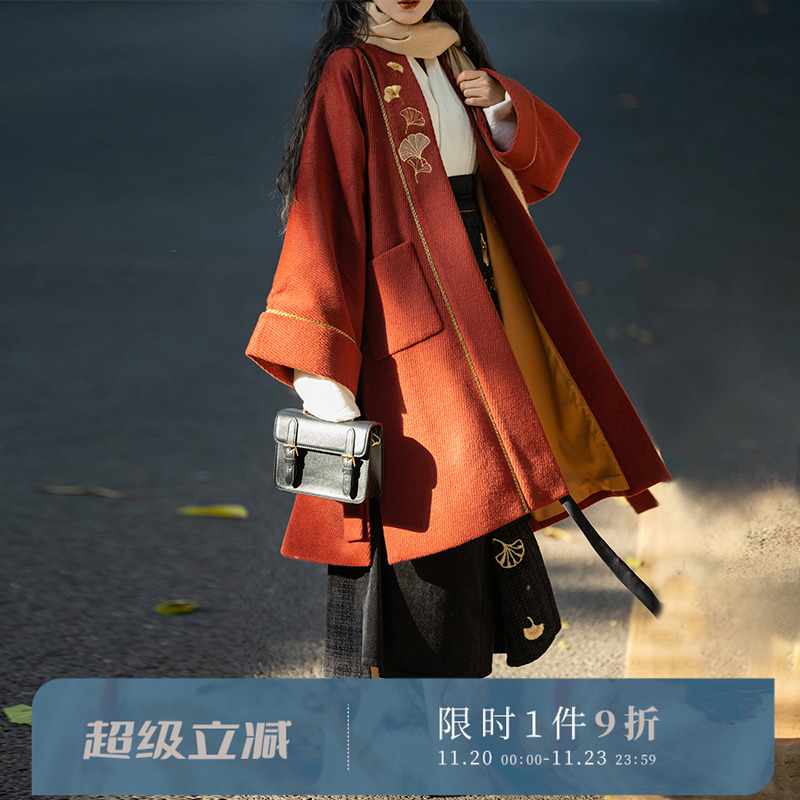 红色保暖冬款日常汉服拟梦