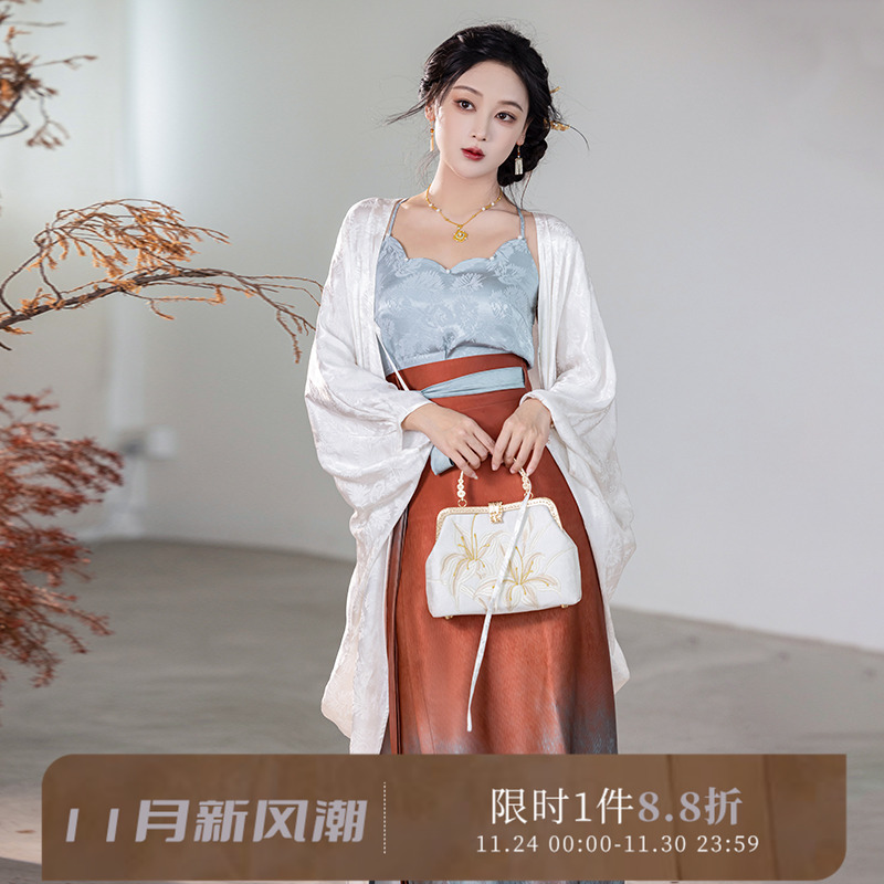 拟梦釉里红原创国风新中式蝙蝠袖花瓣钉珠黄昇墓宋抹红蓝渐变旋裙