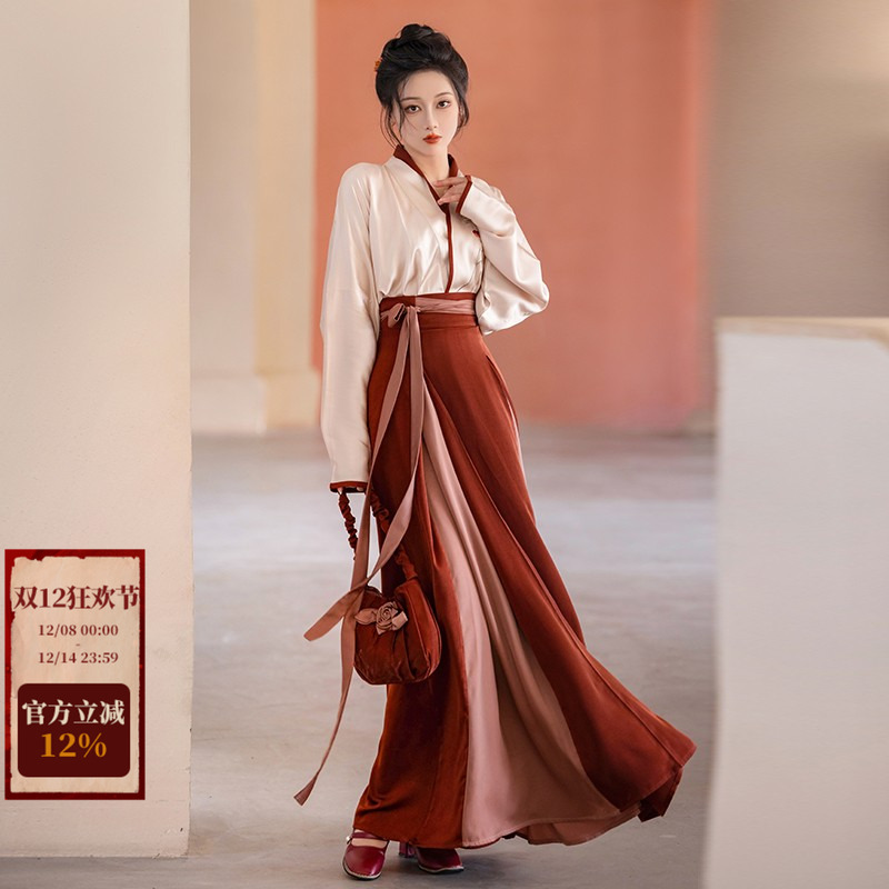 拟梦人丝显白四破三裥裙