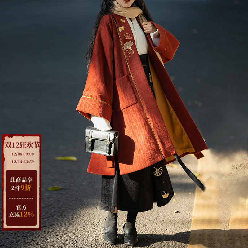 红色保暖冬款日常汉服拟梦