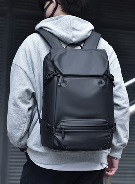 2026新款男士双肩包大容量商务通勤电脑包时尚户外旅行包出差背包