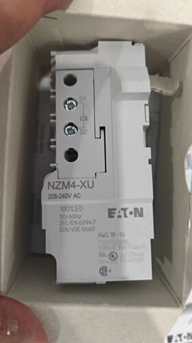 伊顿NZM4-XU208-240AC塑壳断路器欠压线圈 原装正品 伊顿代理