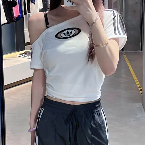 阿迪达斯女子运动休闲短袖T恤