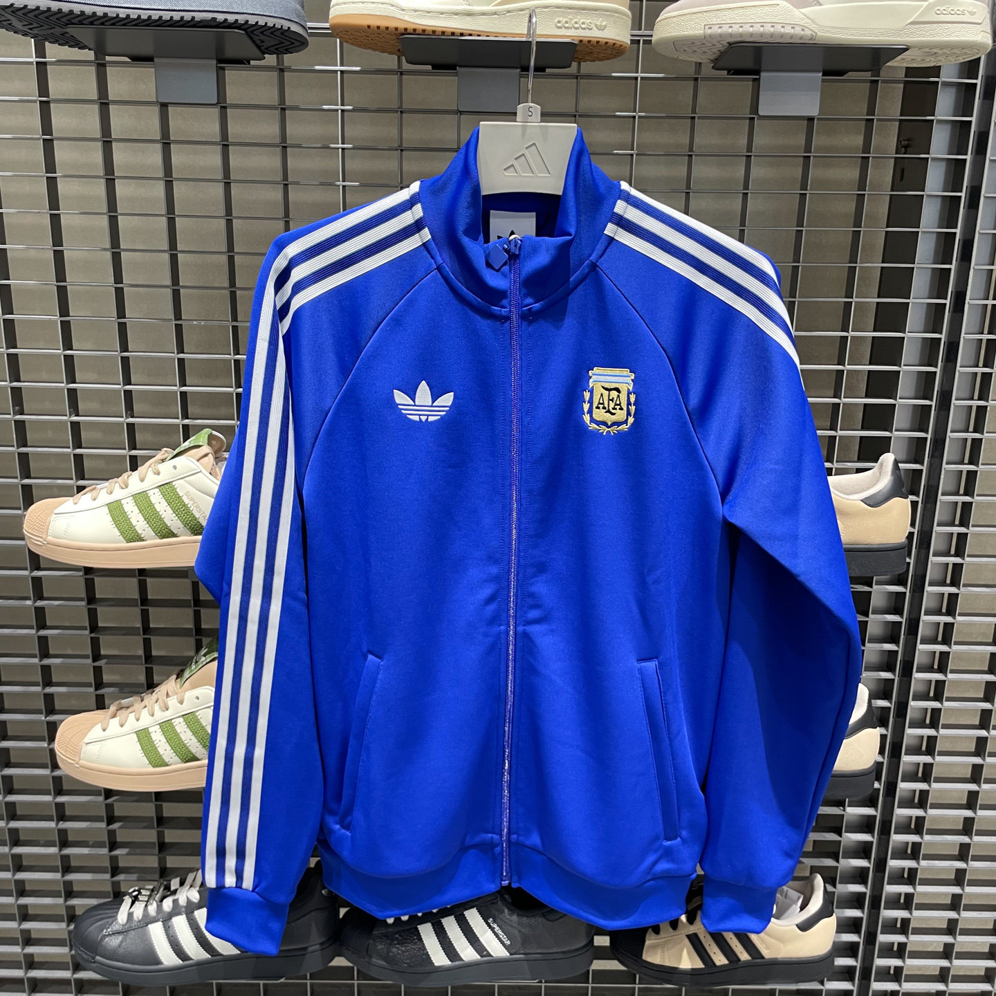 Adidas阿迪达斯阿根廷队足球文化修身外套2026春男针织夹克JZ6305