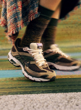 Nike耐克女鞋AIR MAX MOTO 2K 马年新年复古跑步老爹鞋IQ1150-220