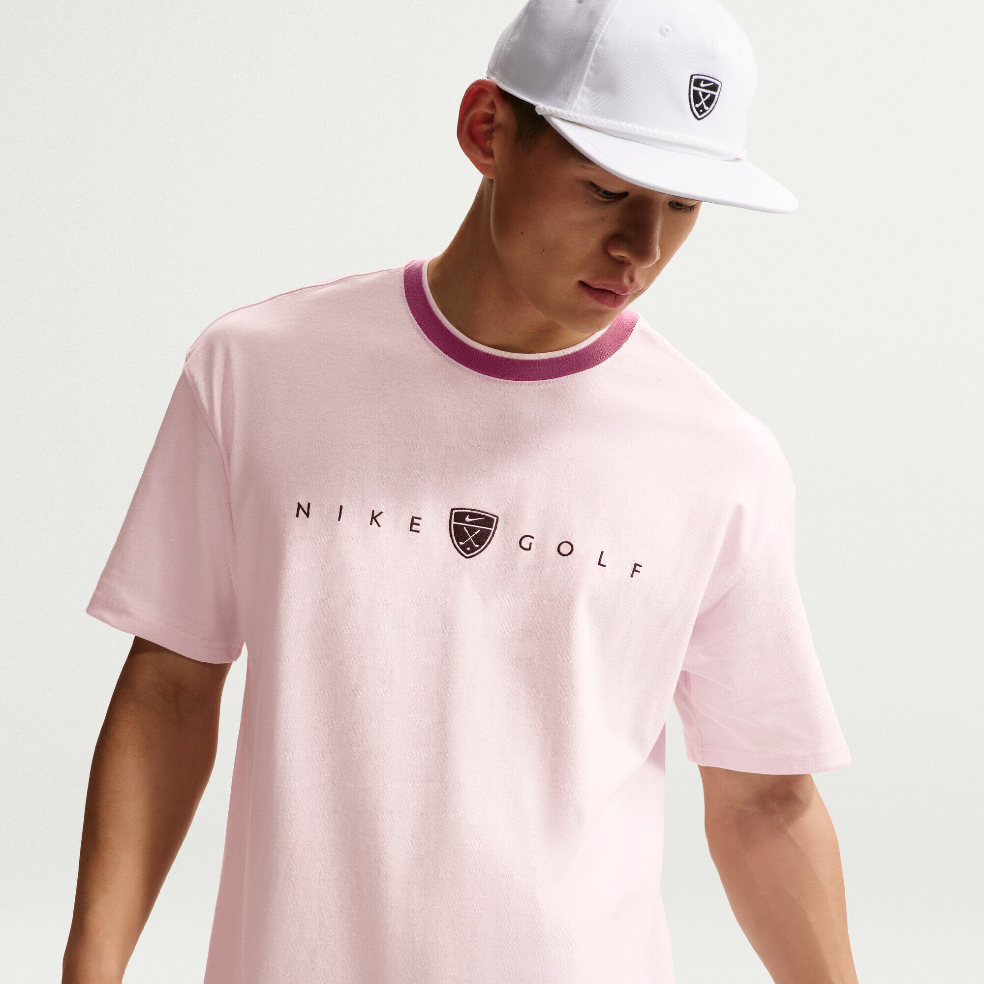 Nike耐克男士短袖T恤粉色圆领宽松版型高尔夫运动上衣IH2056-664