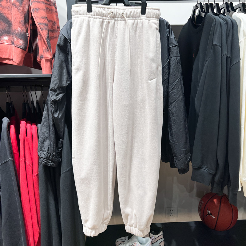 Nike耐克女子2025春季新款宽松摇粒绒舒适休闲束脚长裤FB5579-104