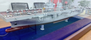 076型两栖攻击舰四川舰军事模型摆件合金军舰航母收藏文创纪念品