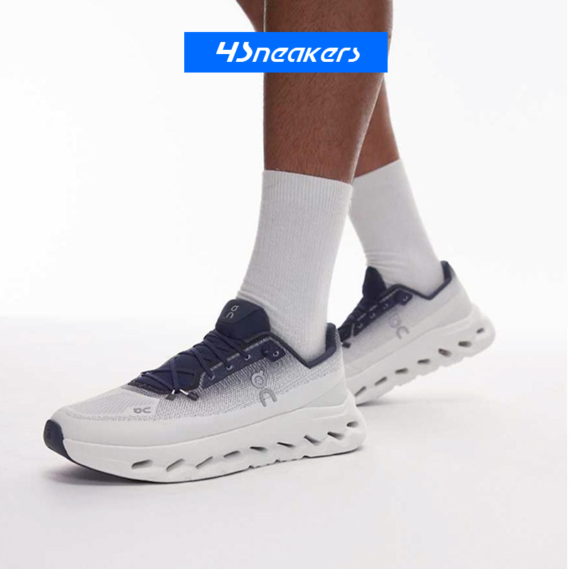 On昂跑Cloudtilt 白黑男女舒适轻便低帮跑步鞋休闲鞋3ME10101764