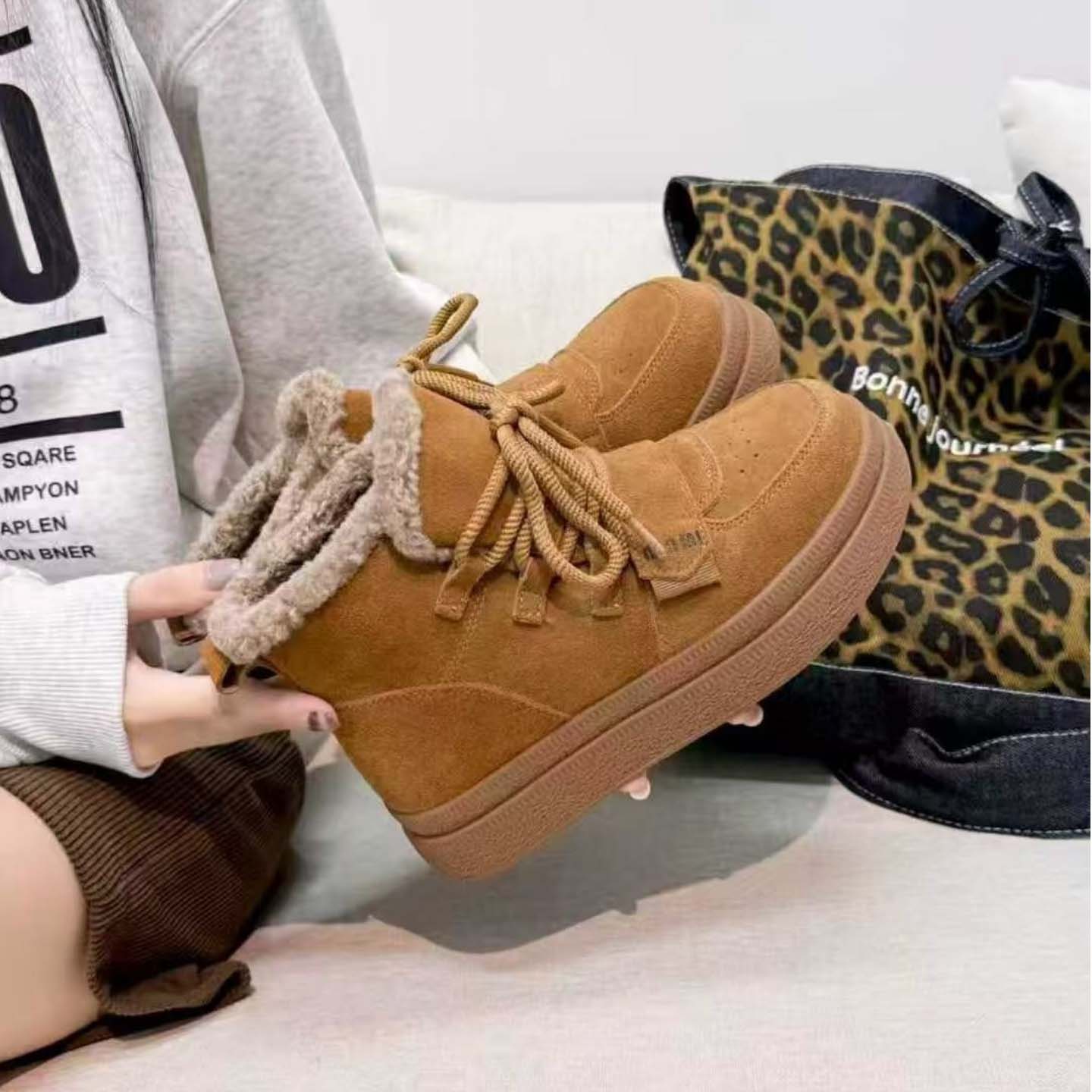 纯皮雪地靴防滑加厚保暖高端棉鞋