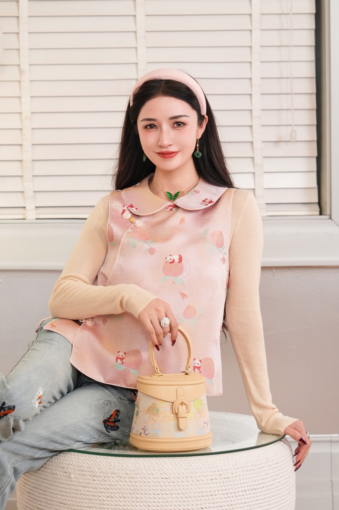 非遗螺钿宋锦 100%桑蚕丝“蜜桃熊猫”新中式娃娃领高级马甲女秋