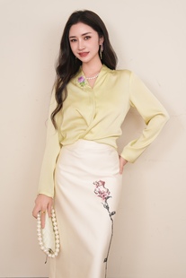 优雅气质宽松V领慵懒风垂感上衣 醋酸长袖 衬衫 上衣女2025春季 新款