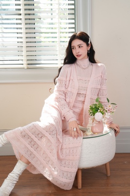 秋冬马海毛衣女秋冬新宽松软糯针织衫镂空钩花上衣温柔开衫半身裙